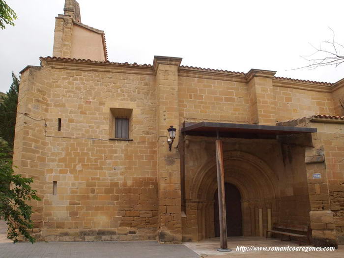 VISTA SUR DE LA NAVE. PÓRTICO